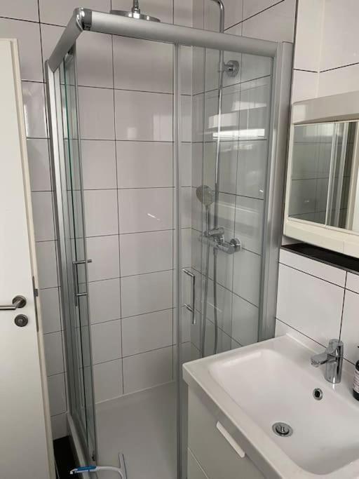 Schoenes Apartment In Muenchen Экстерьер фото